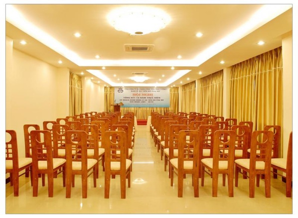 Kiểu sắp xếp hàng ghế theo hàng thẳng